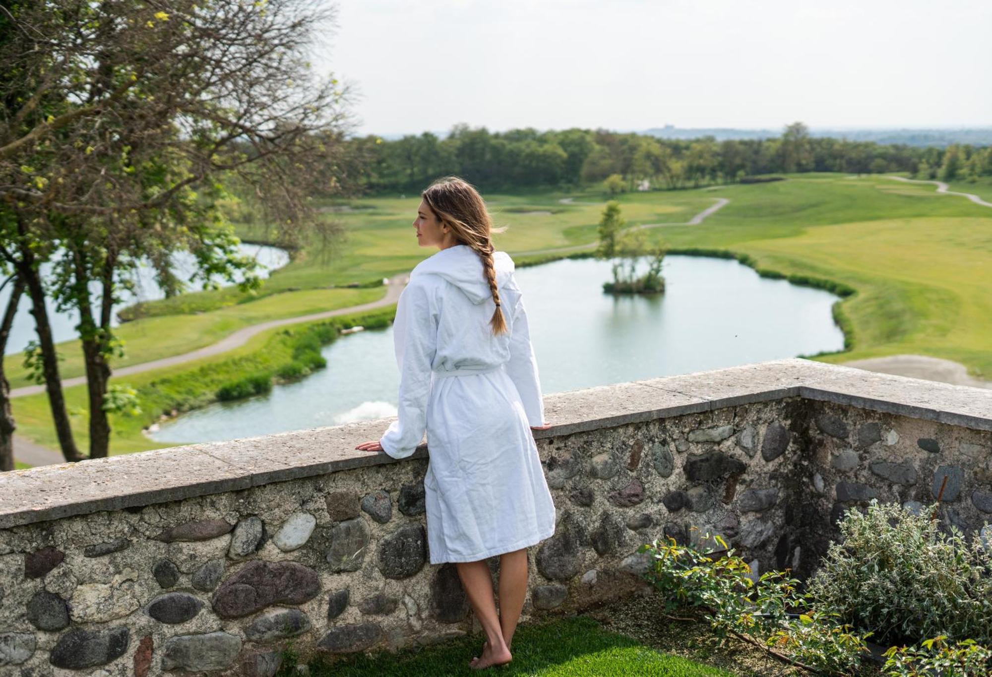 Qc Termegarda Spa & Golf Resort Кальваджезе-делла-Ривьера Экстерьер фото